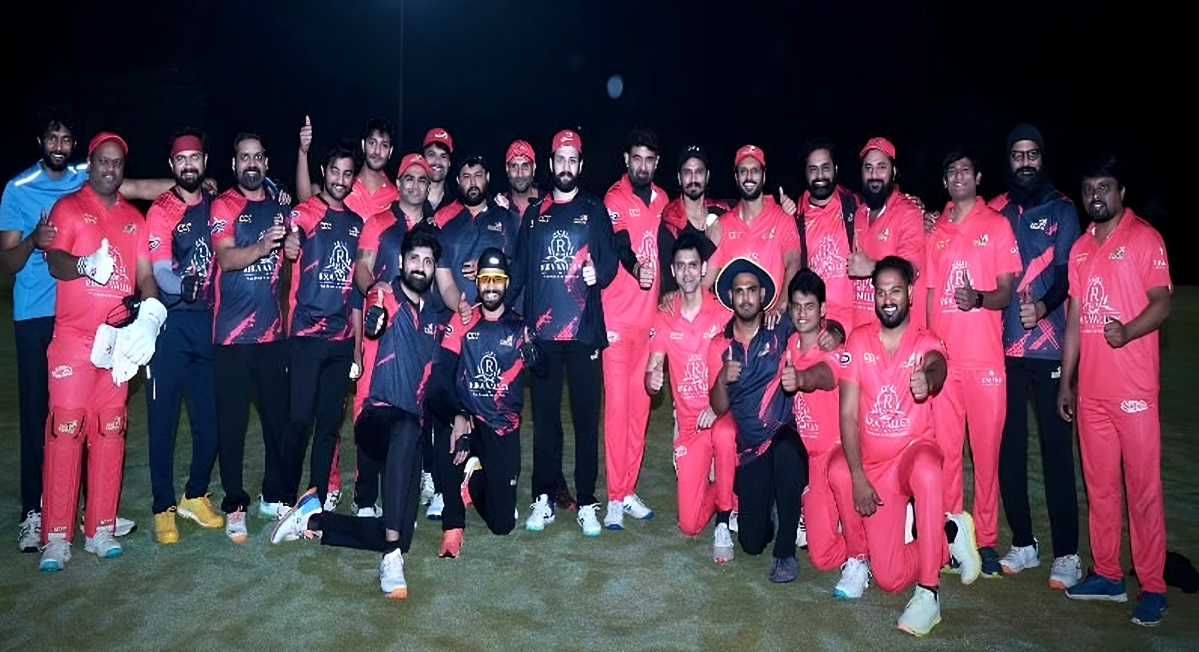 Lomada Raju with the Telugu Warriors cricket team